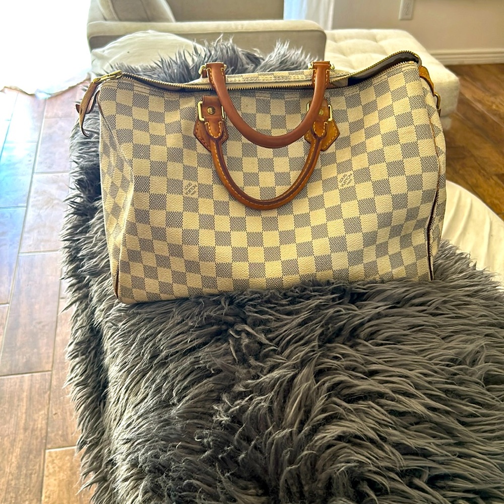 Louis Vuitton SPEEDY 30